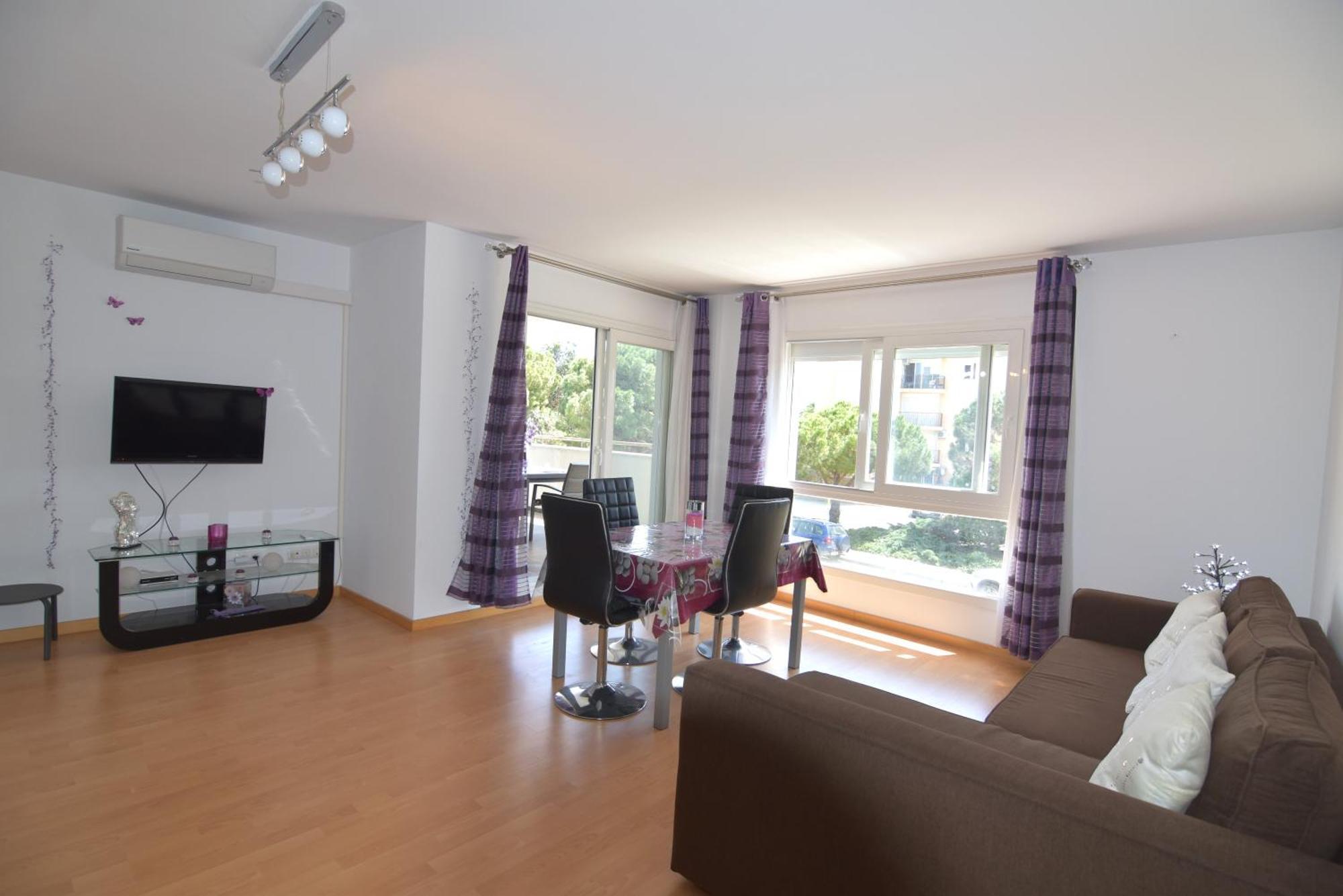 Rnet - Portomar 126 - En Santa Margarita, Roses: Gran Terraza, Aire Acondicionado, Parking. Apartamento Rosas