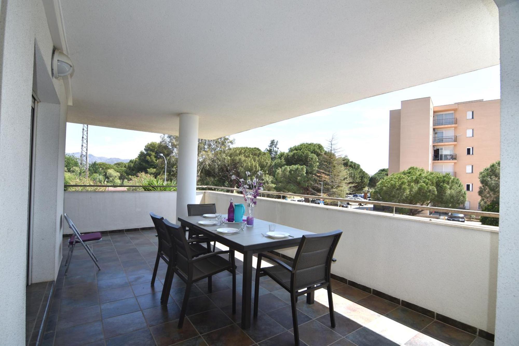 Apartamento Rnet - Portomar 126 - En Santa Margarita, Roses: Gran Terraza, Aire Acondicionado, Parking. *