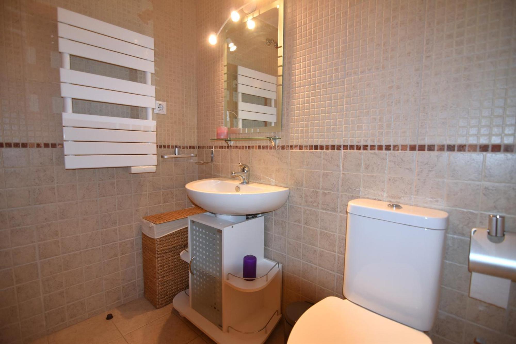 Apartamento Rnet - Portomar 126 - En Santa Margarita, Roses: Gran Terraza, Aire Acondicionado, Parking. *